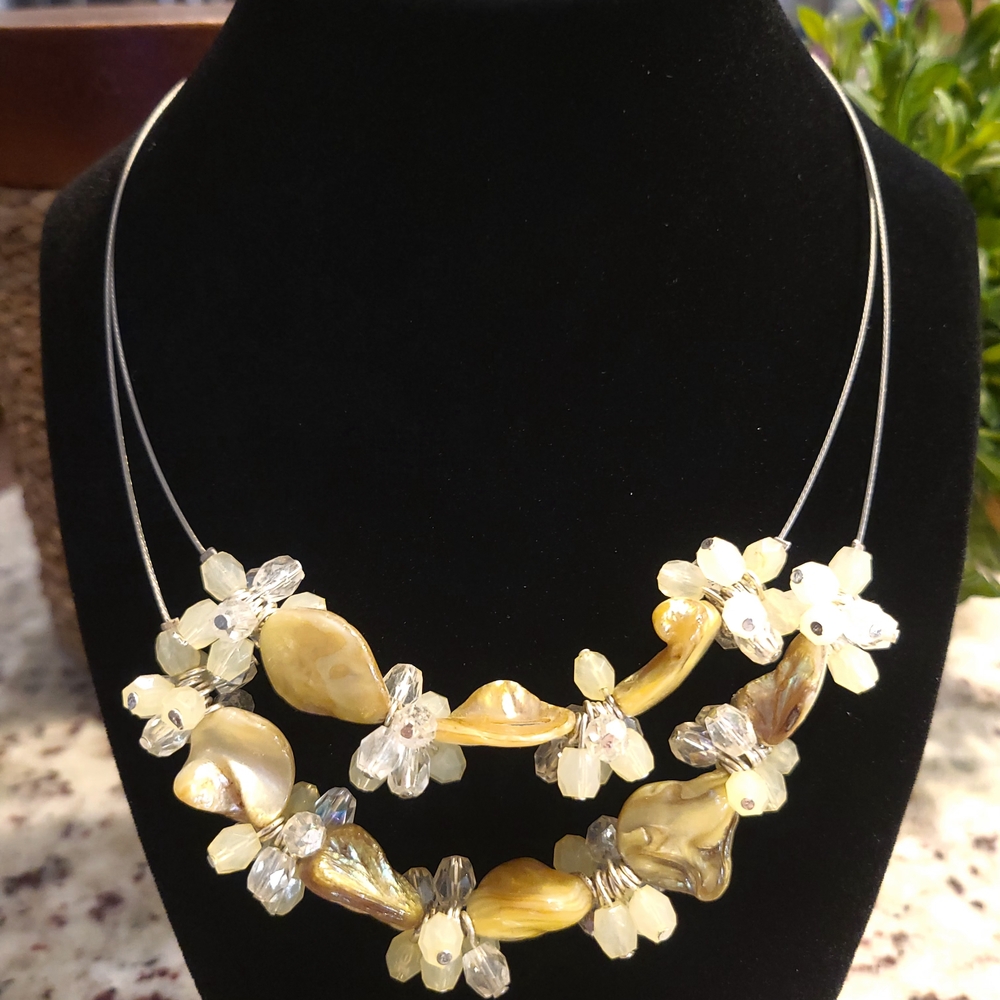 Floral Shell Necklace with Gold and Cream Accents